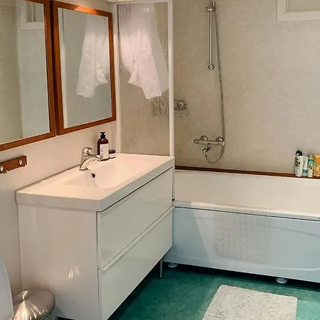 Prázdninový dům Idyllic Cabin With Sea View On Peaceful Island