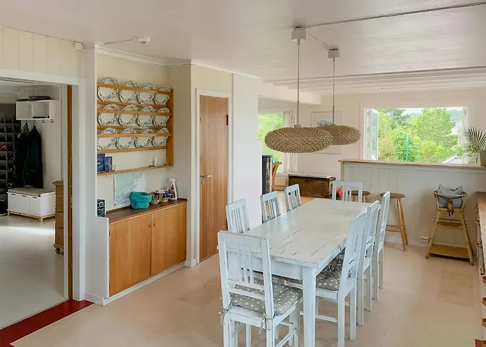 Idyllic With Sea View On Peaceful Island *