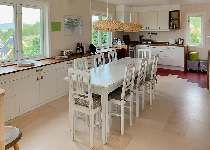 Dom wakacyjny Idyllic With Sea View On Peaceful Island *